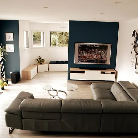 Nolemma Partagee - Honfleur By Lesgitesnolemma