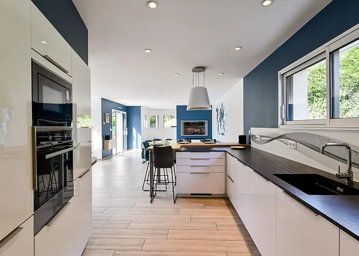 Nolemma Partagee - Honfleur By Lesgitesnolemma Équemauville