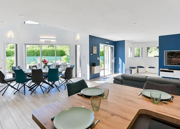 Nolemma Partagee - Honfleur By Lesgitesnolemma *