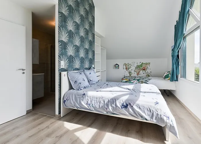 Nolemma Partagee - Honfleur By Lesgitesnolemma *