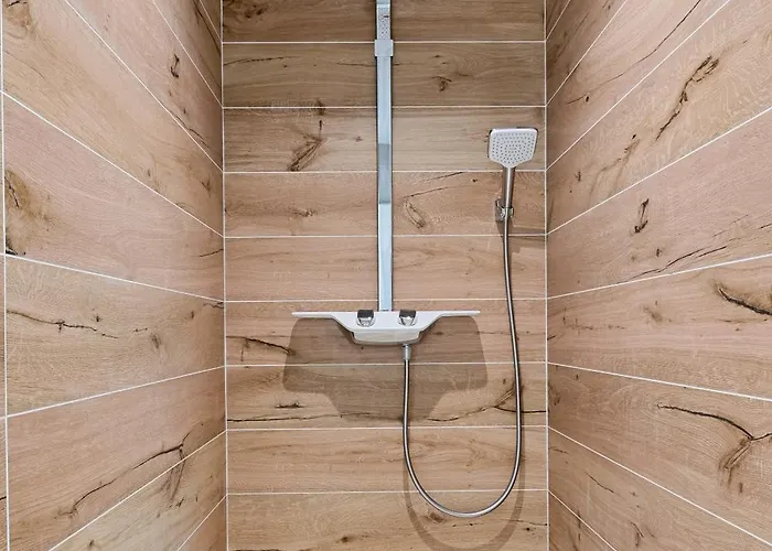 Nolemma Partagee - Honfleur By Lesgitesnolemma *