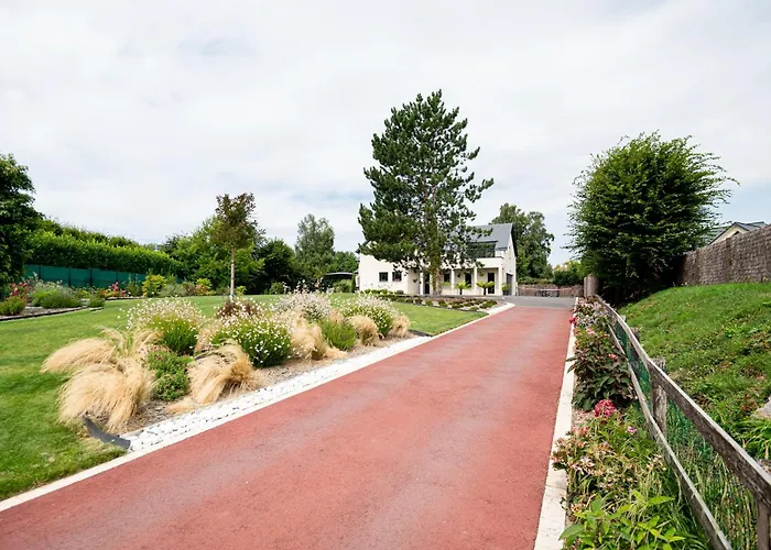 Nolemma Partagee - Honfleur By Lesgitesnolemma * Équemauville